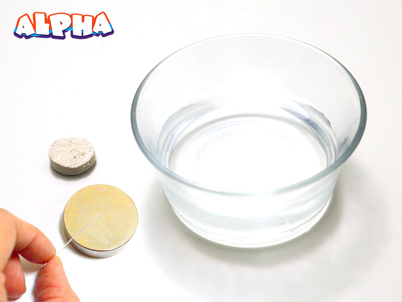 Alpha science classroom：How to DIY a simple compass Alpha