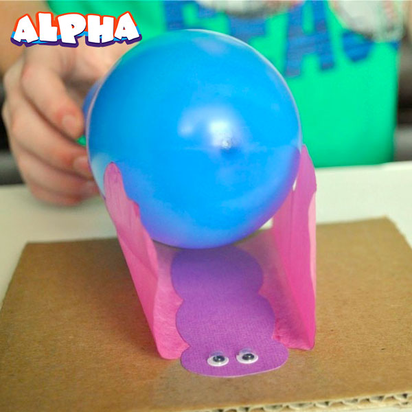 Alpha science classroom：Children's Electrostatic butterfly science experiment